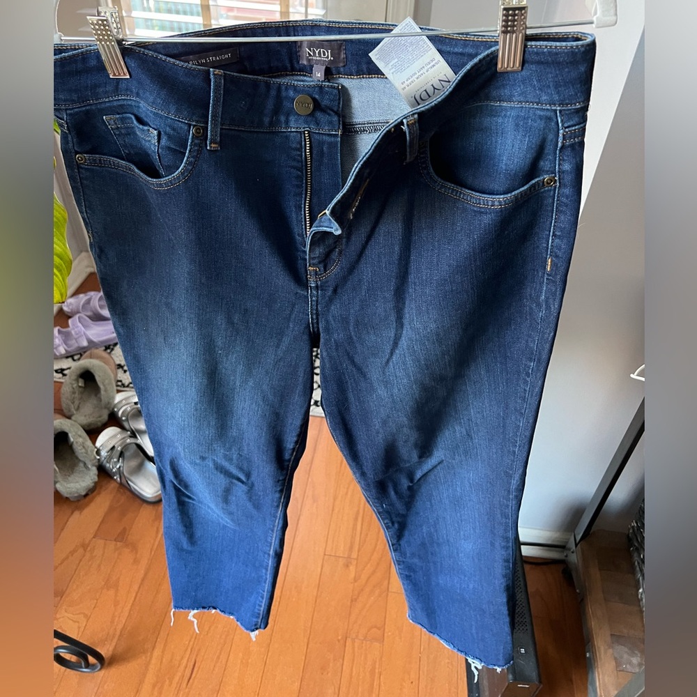 NYDJ Marilyn Straight jean. Size 14